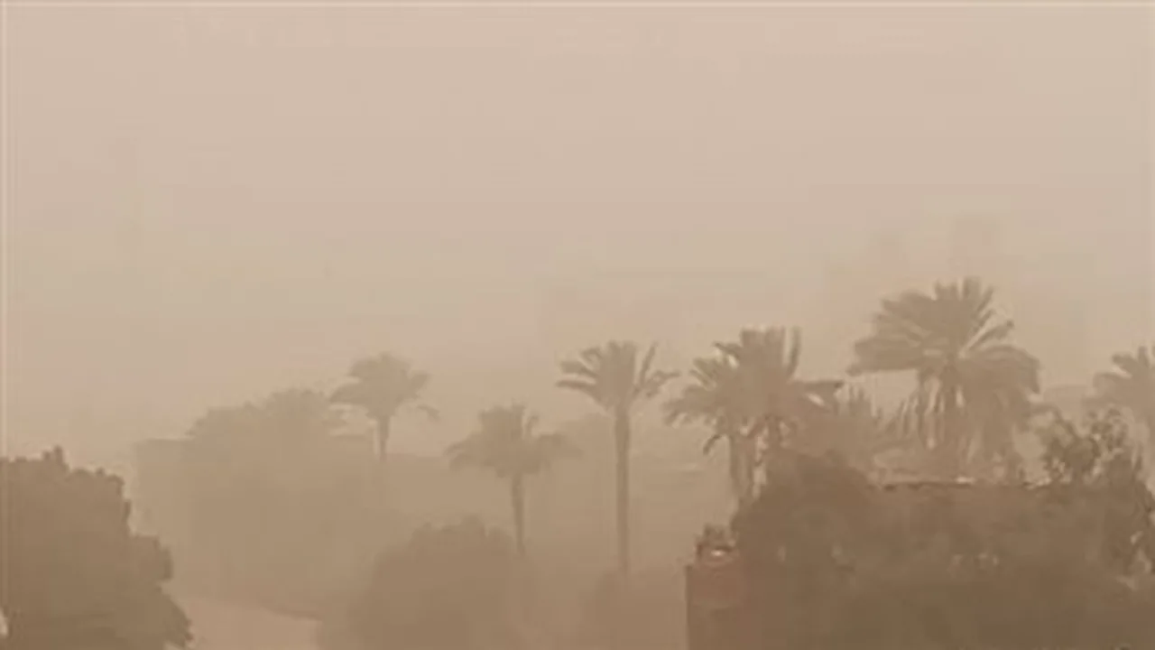 لماذا نهى الإسلام عن سب الرياح وما هو أفضل دعاء عند العواصف؟